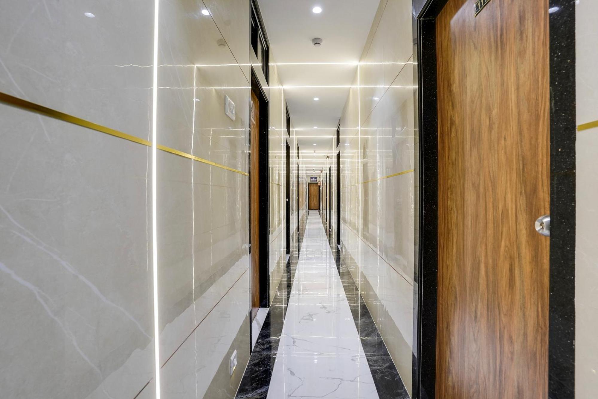 Fabhotel Rr Residency - Near Bkc Mumbai Bagian luar foto